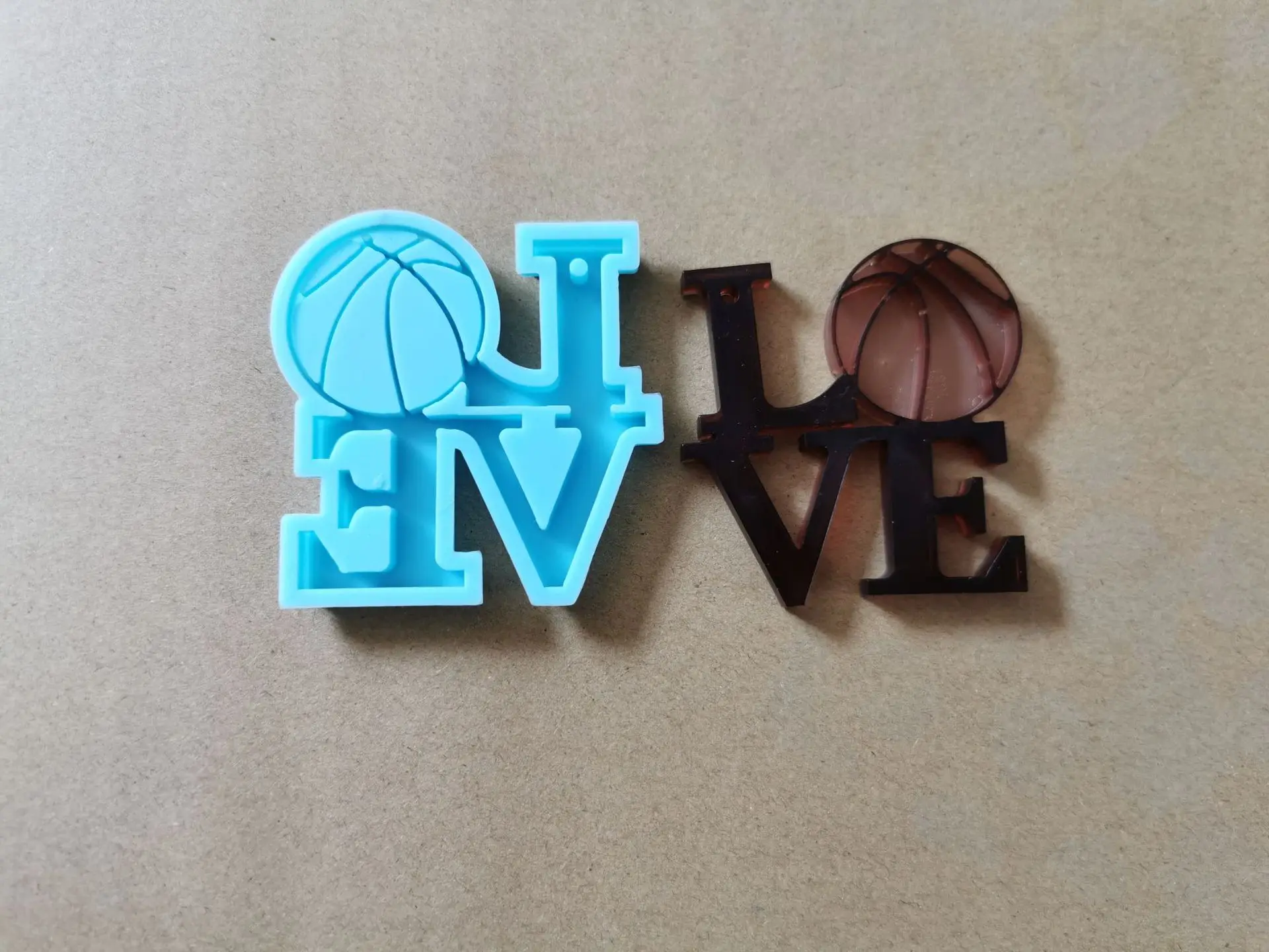 K032512 Amazon hot style love series football basketball  rugby volleyball key ring mold 3D key chain silicone mold