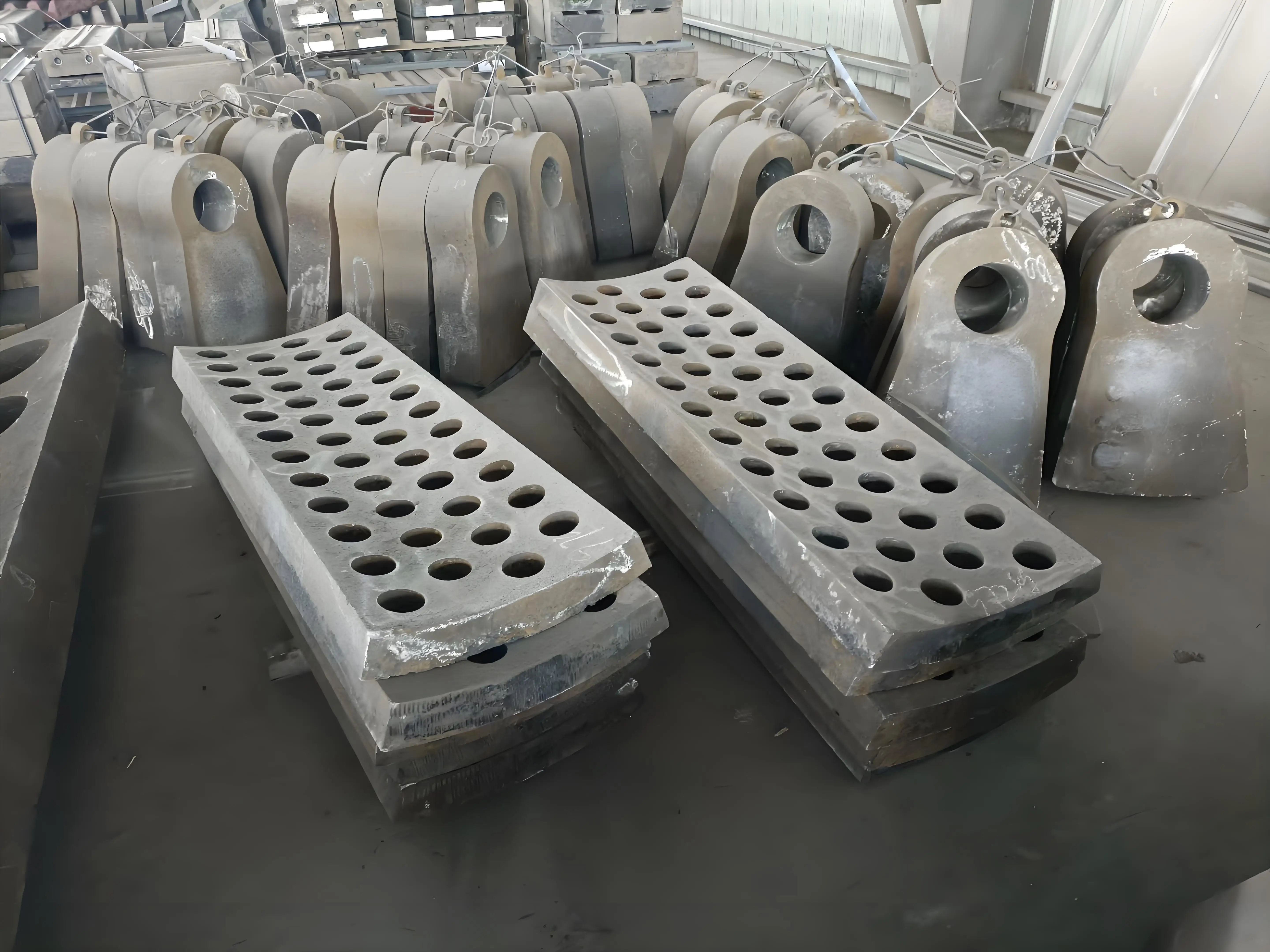 Fixed and Oscillating Jaw Plates for Jaw Crushers Steel Plates Jaw Crusher Wear Parts