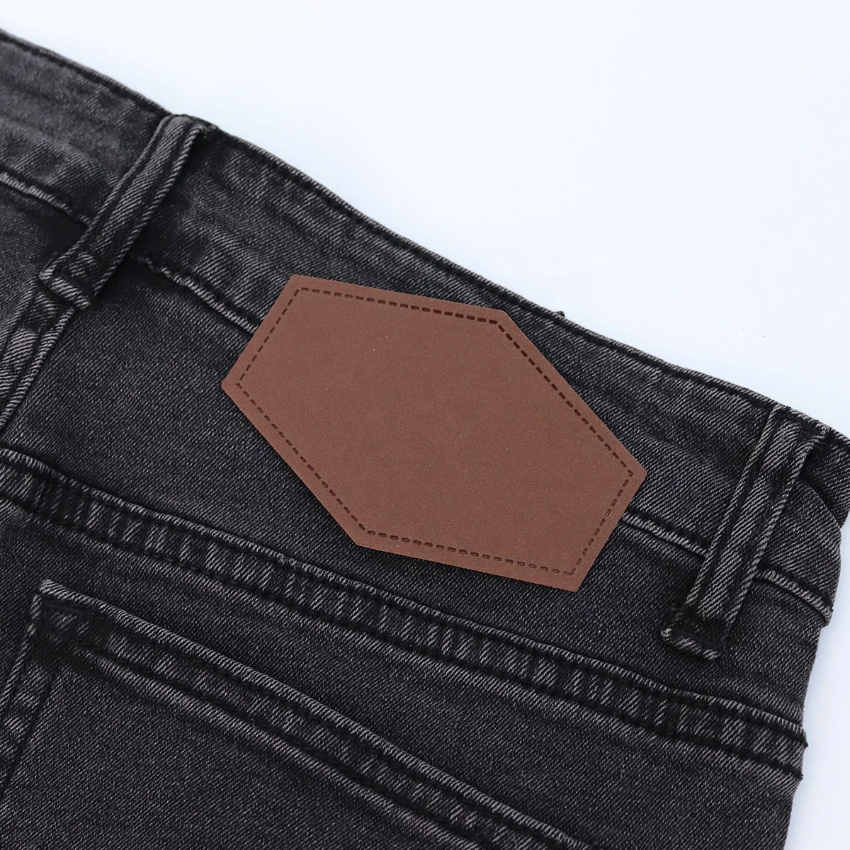 Self Adhesive Backing Custom Iron on Pu Leather Patches Blank for Hats Jeans 2x3 Size Genuine Label