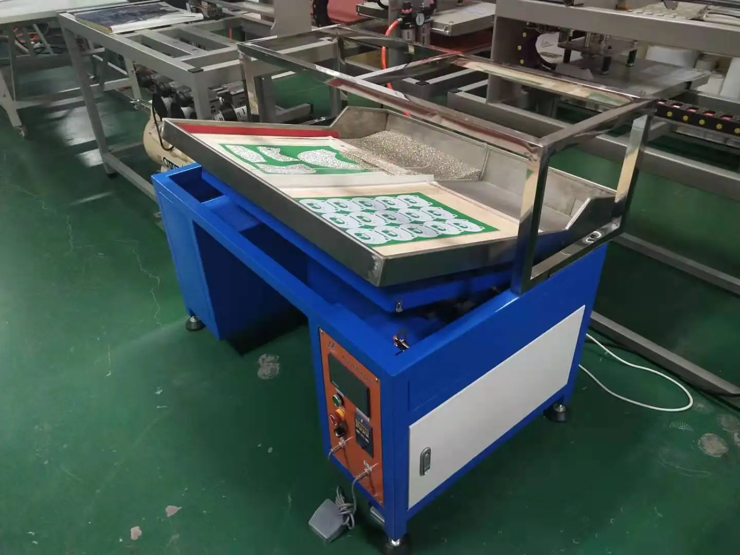 Automatic Rhinestone brush hot fix machine Stone motif making machine