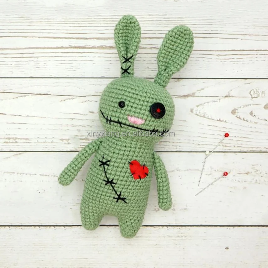 Factory custom hand knit cartoon voodoo keychain, Crochet Voodoo doll Halloween Voodoo gift Cute stuffed keyring