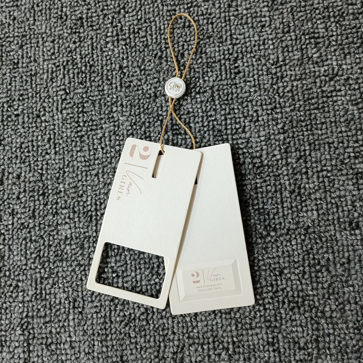 Wholesale custom logo paper swing hang tag for