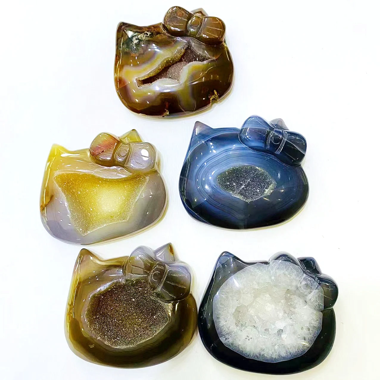 Natural Agate Crystal Crafts Hand Carving Druzy Geode Agate Hello Kitty Statue for Decorate