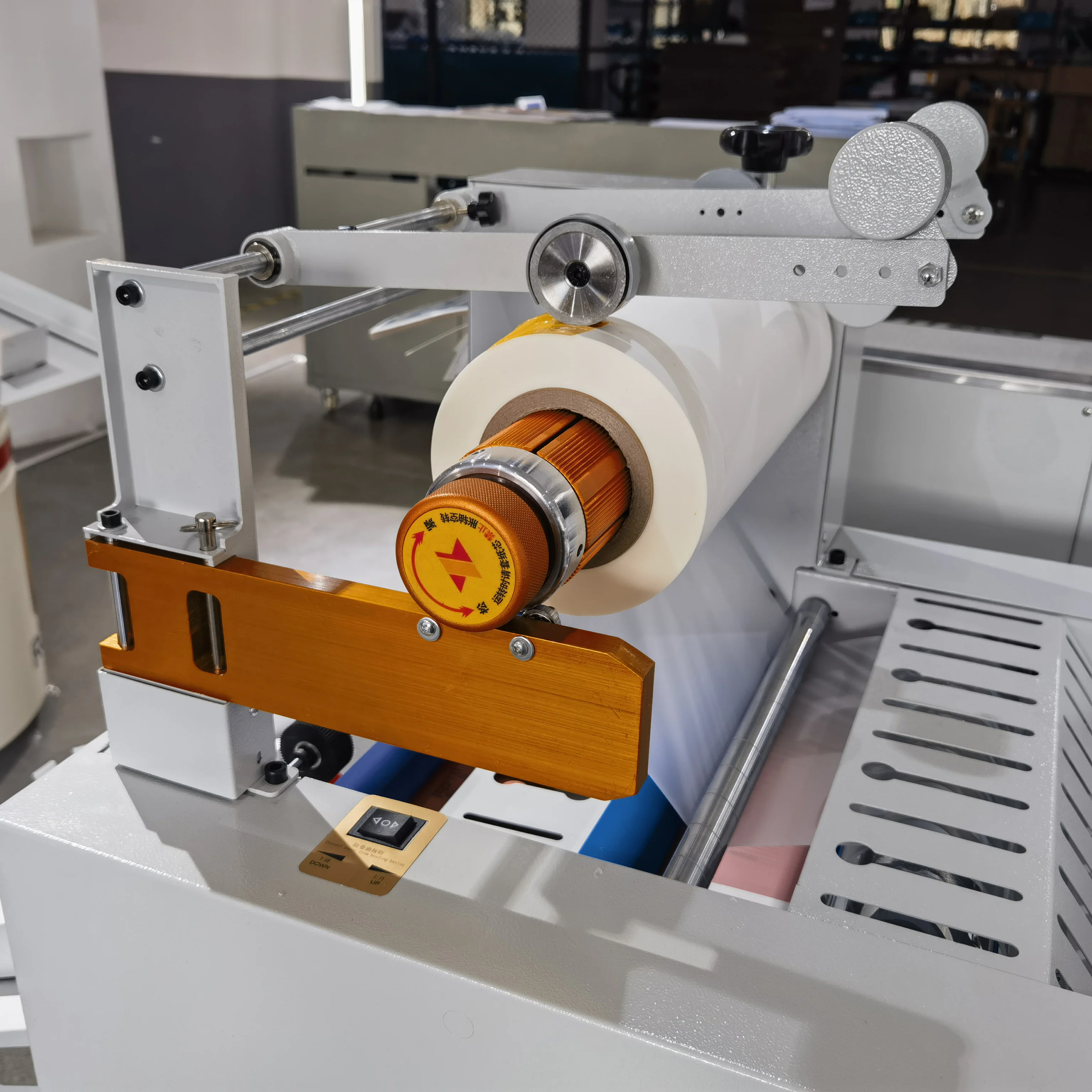 450T Heavy Duty Automatic Hydraulic Laminating Machine Digital Paper Laminator