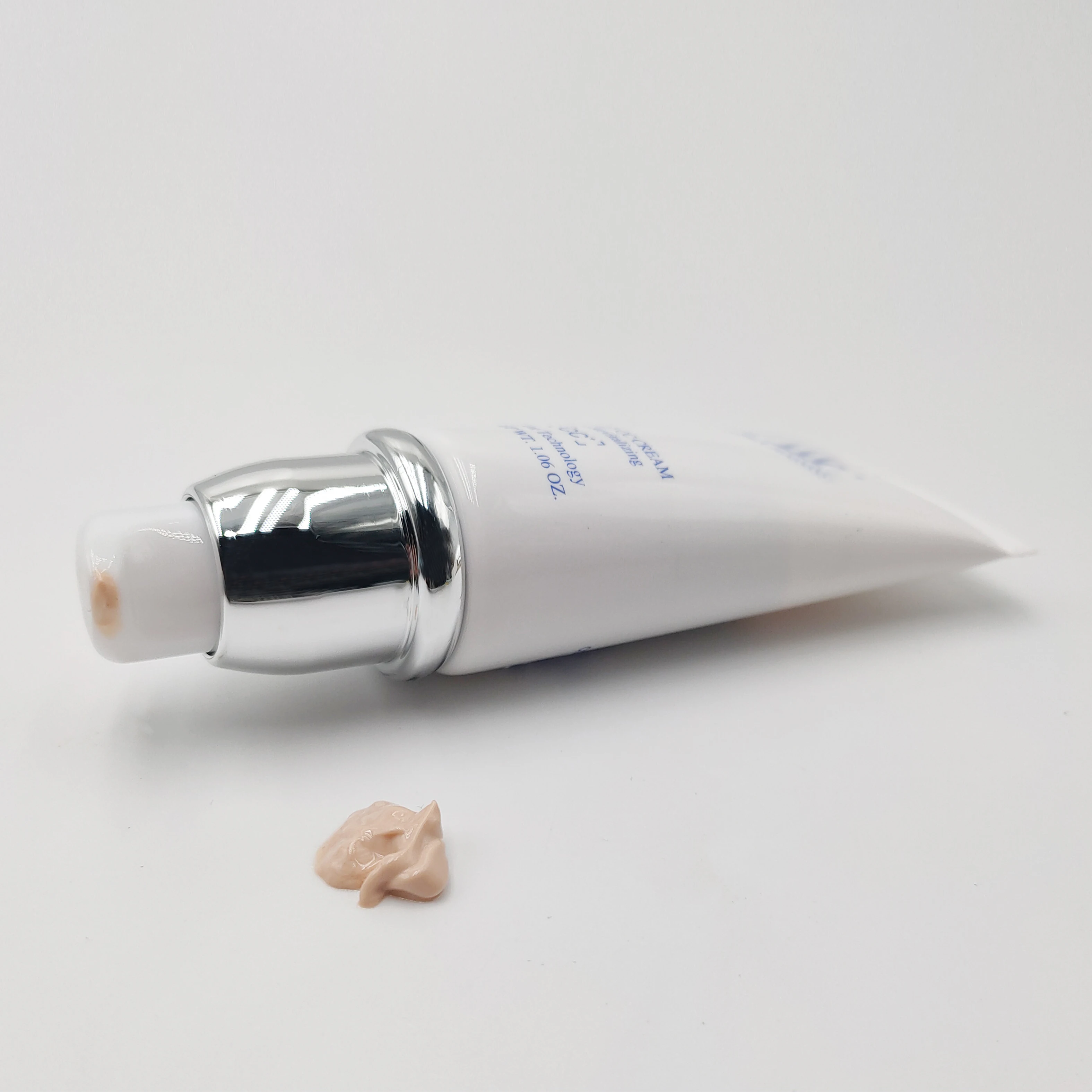 Korea Cosmetics SPF 30 Anti Aging And Color Correcting & Brightening make up foundation  Oil Free CC Cream