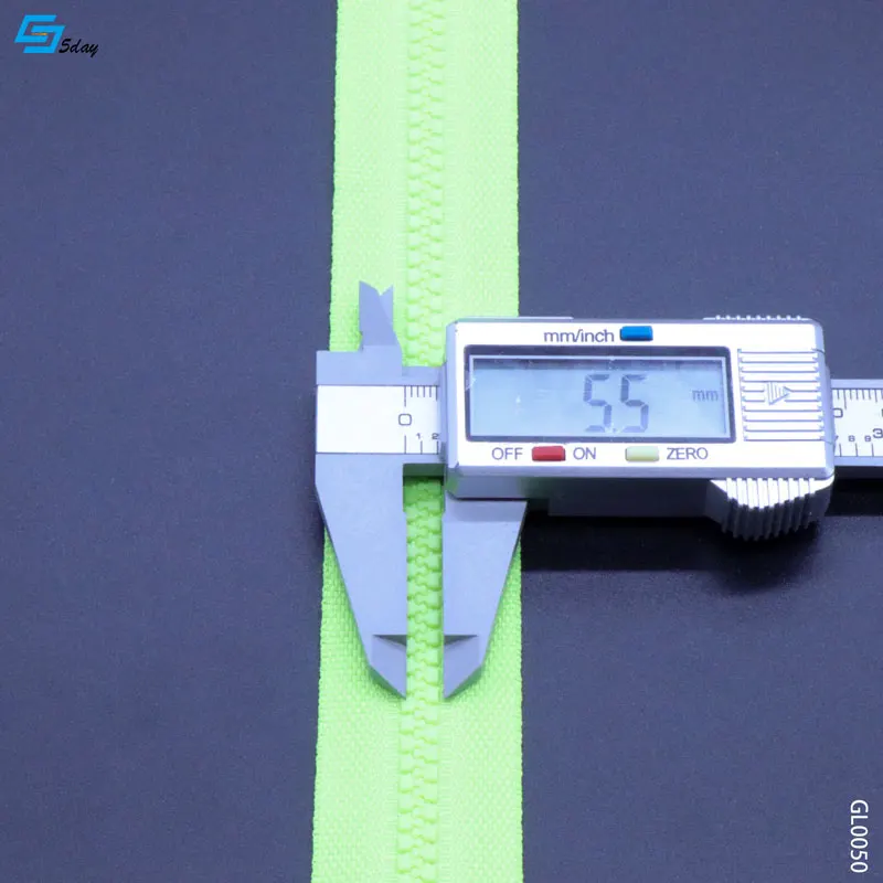 
Strong And Soft Zipper China Supplier Green Resin Teeth Fastener Zip 