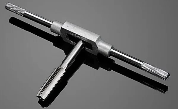 15 pcs Tap and Die Set Drill Tap Set Metric Hand Threading Wrench Tools Steel Durable With Case