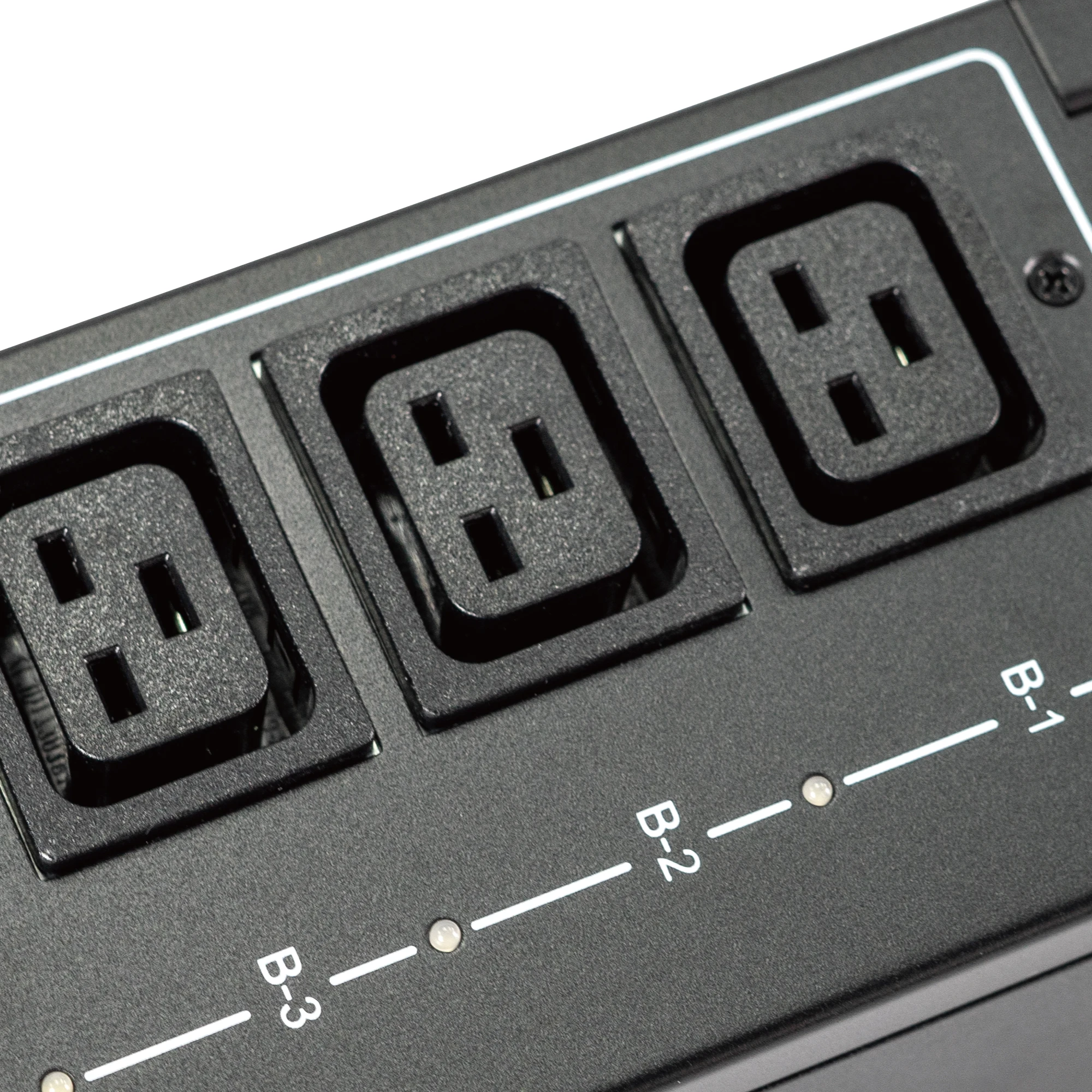 ETL listed 3 phase 45 Kw 12 outlets C19 C13 sockets 63A smart PDU remote on/off intelligent PDU hot swap meter and socket