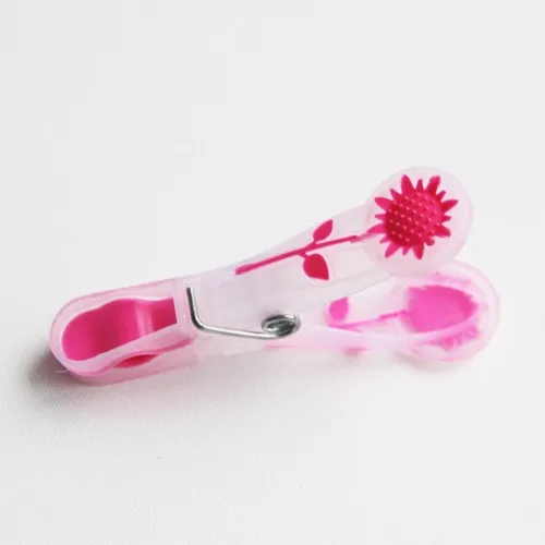 Household Plastic Clothes Pegs Indoor and Outdoor Clothesline Hanging Rack Clip Style for Towel and Clothes Drying