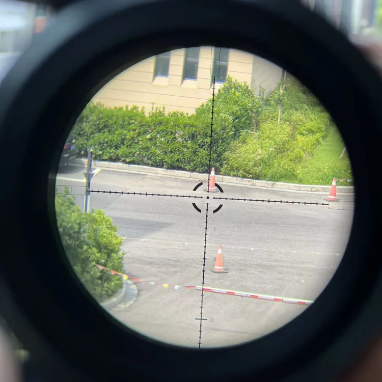 OEM ODM  4x30AOIR Short HD Fast Range Sight Hunting Optical Scope Reticle Type Etched