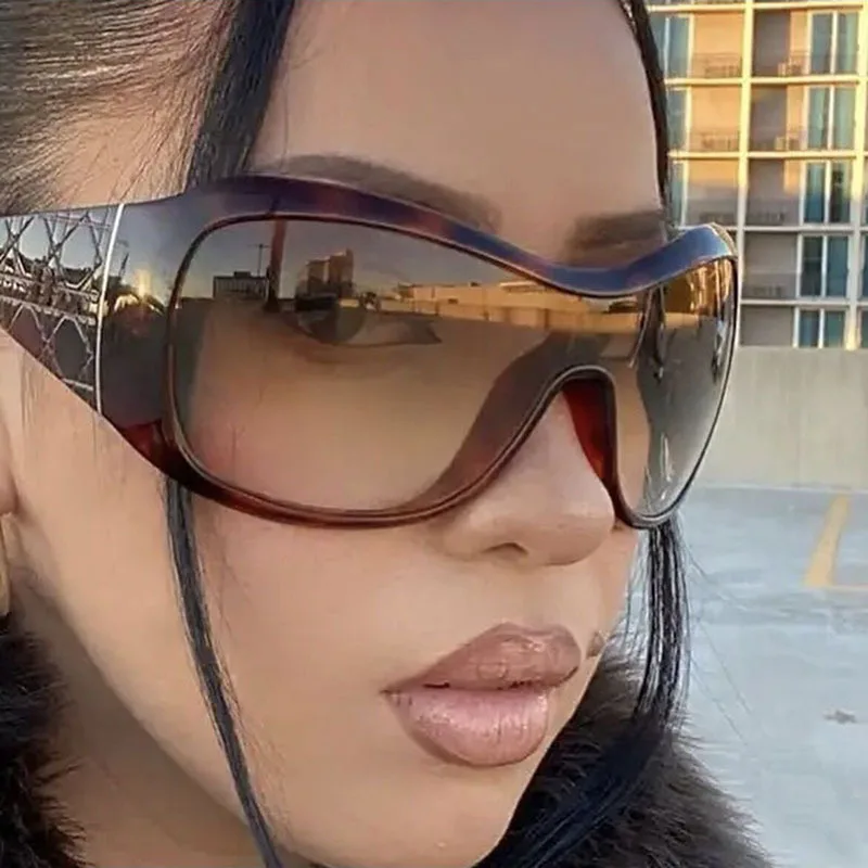 Trendy Unisex Oversized Sunglasses Blue Frame UV400 Lenses Funky Wrap Design Big Tinted Apres Ski Shield Cool Shades Men Women