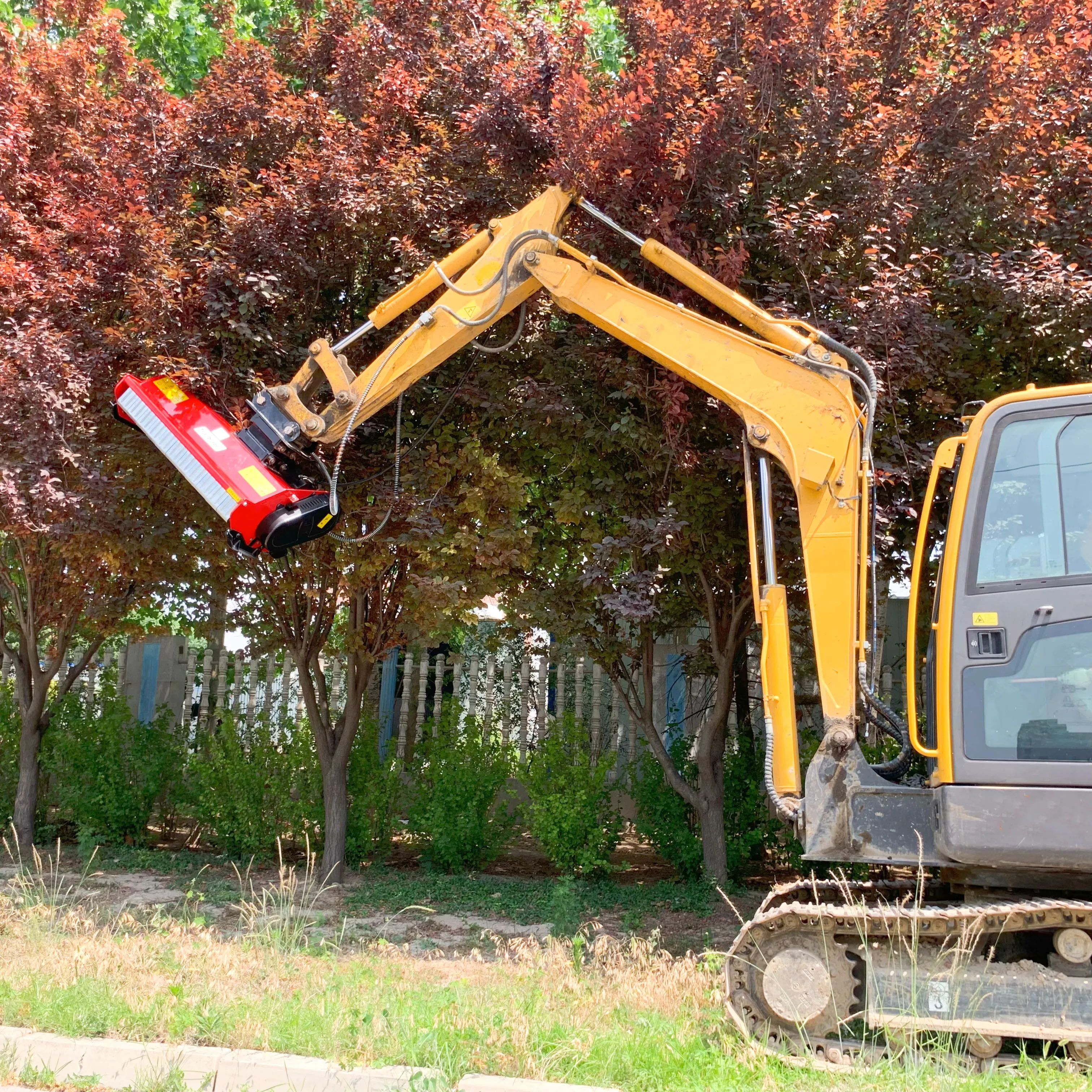 Factory Direct Agricultural Flail Mower and Branch Shredder Suitable for Small Excavators, Skid Steer Loaders, Tractors, Etc.