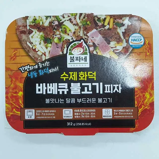 Корейская замороженная пицца Bulgogi с добавлением перца и сыра mozzarella делает лучшую