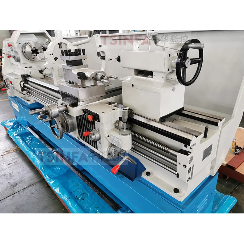 New lathe machine LT6250C Chinese factory outlet Metal Processing medium size manual wheel lathe spindle bore 105mm CE Standard