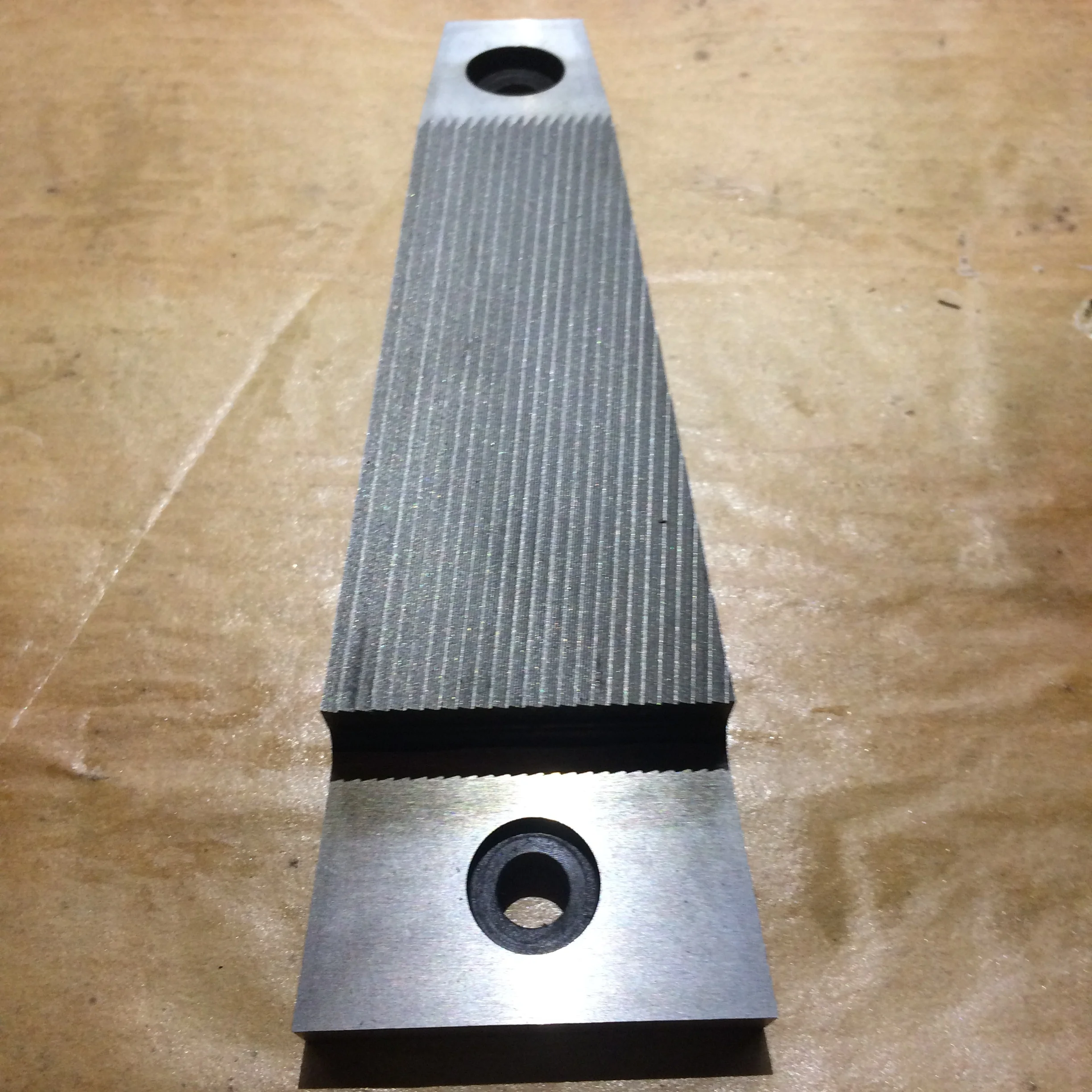 Good quality pulverizer knives for pulverizing recycling machine