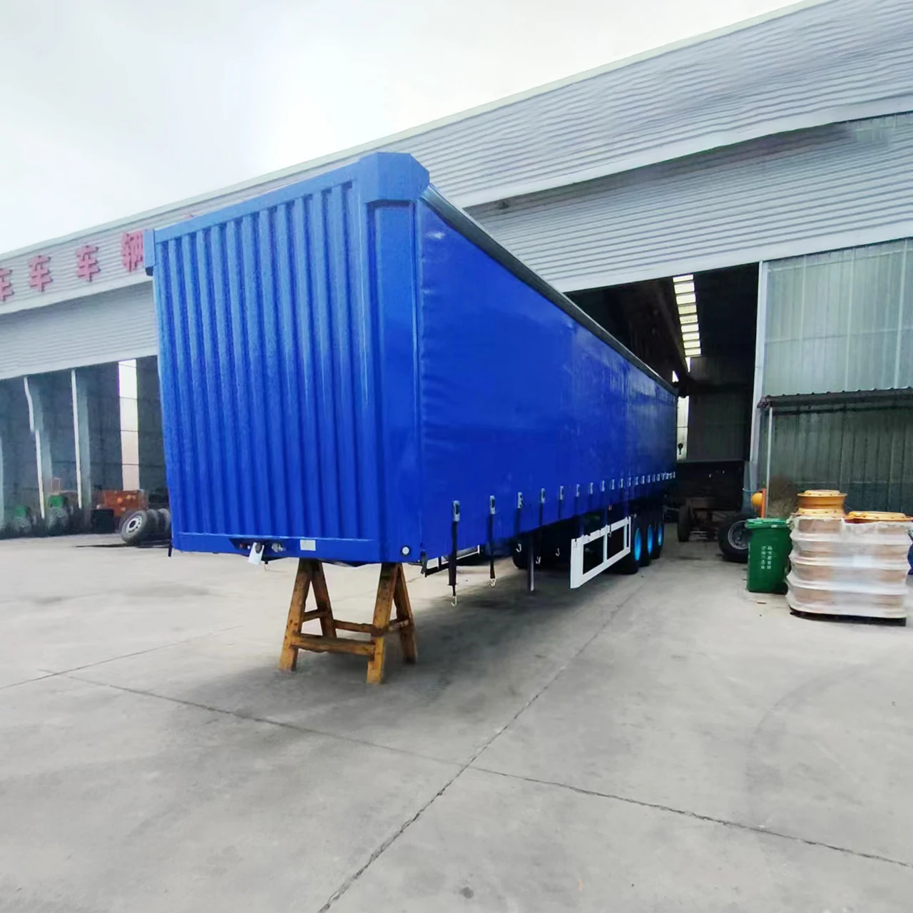 Large Carrier Capacity 40t 60t 40ft 53ft 3 Axles Side Curtain Trailer
