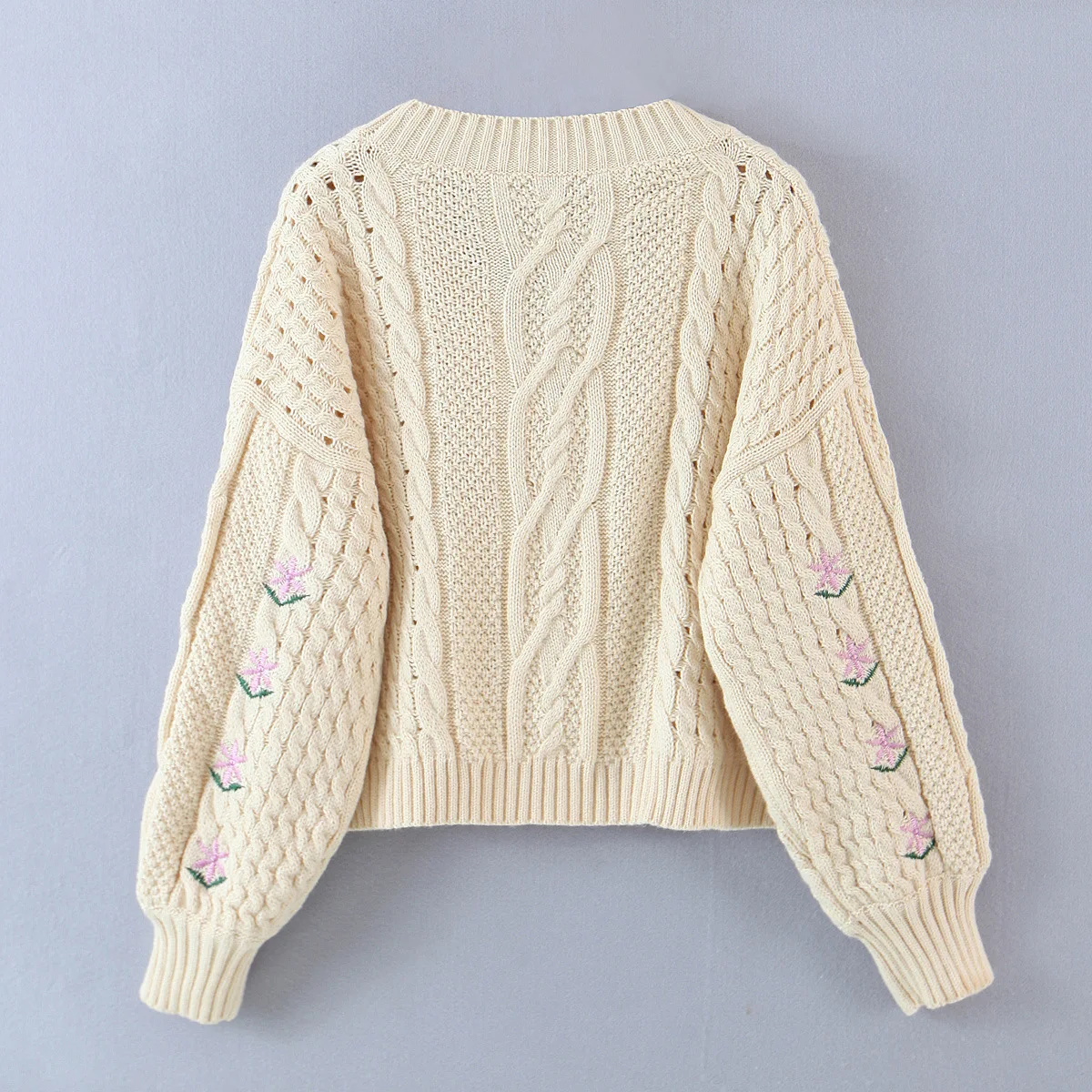 Custom Logo Autumn Fashion Flower Embroidery Twists V-neck Lantern Sleeve Cardigan Women Sweater Knit Cardigans Coats