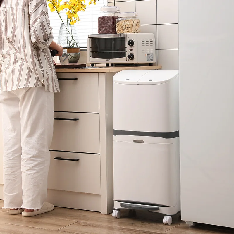 2022 New Arrival Fashion Household Kitchen Magnetic Cover Sorting Trash Can with Foot Operated lid