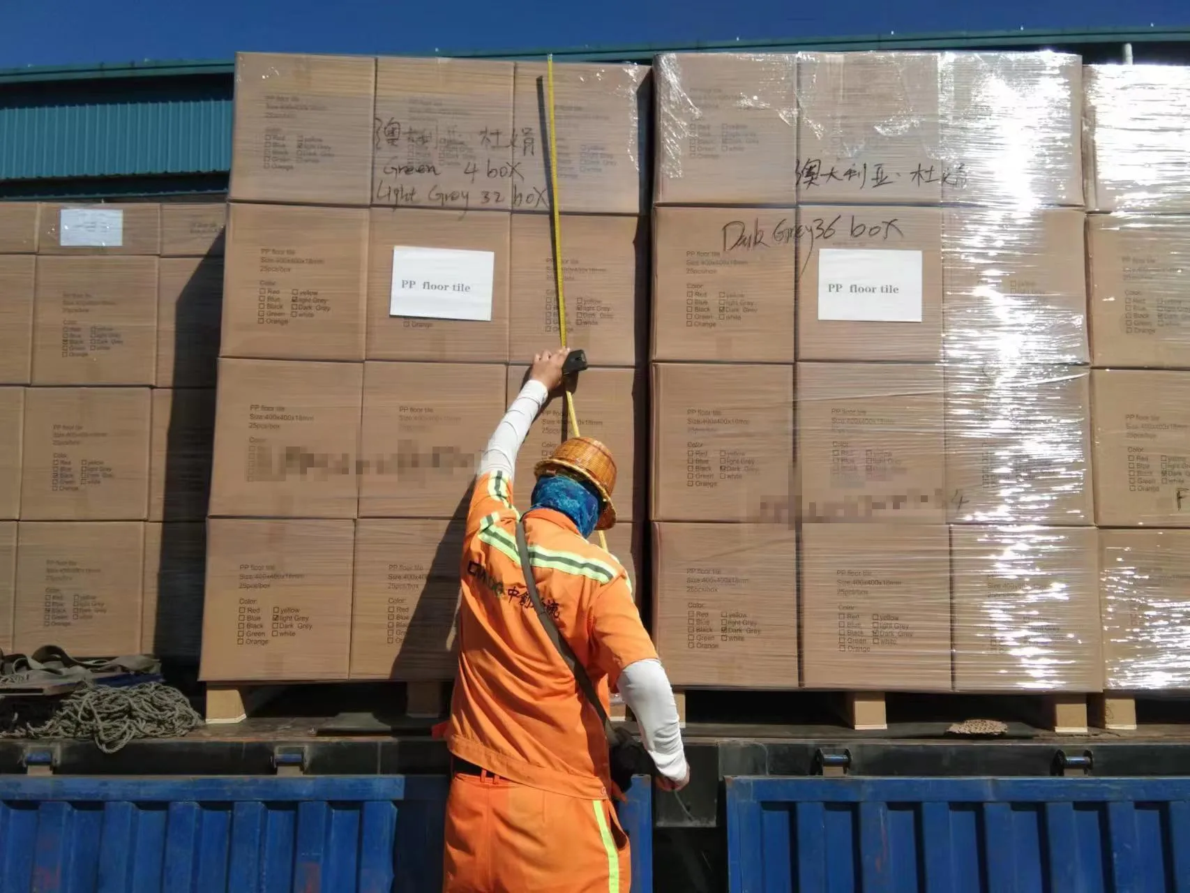 Readygo plastic floor tiles colorful new materials eco friendly race deck pink garage flooring tiles