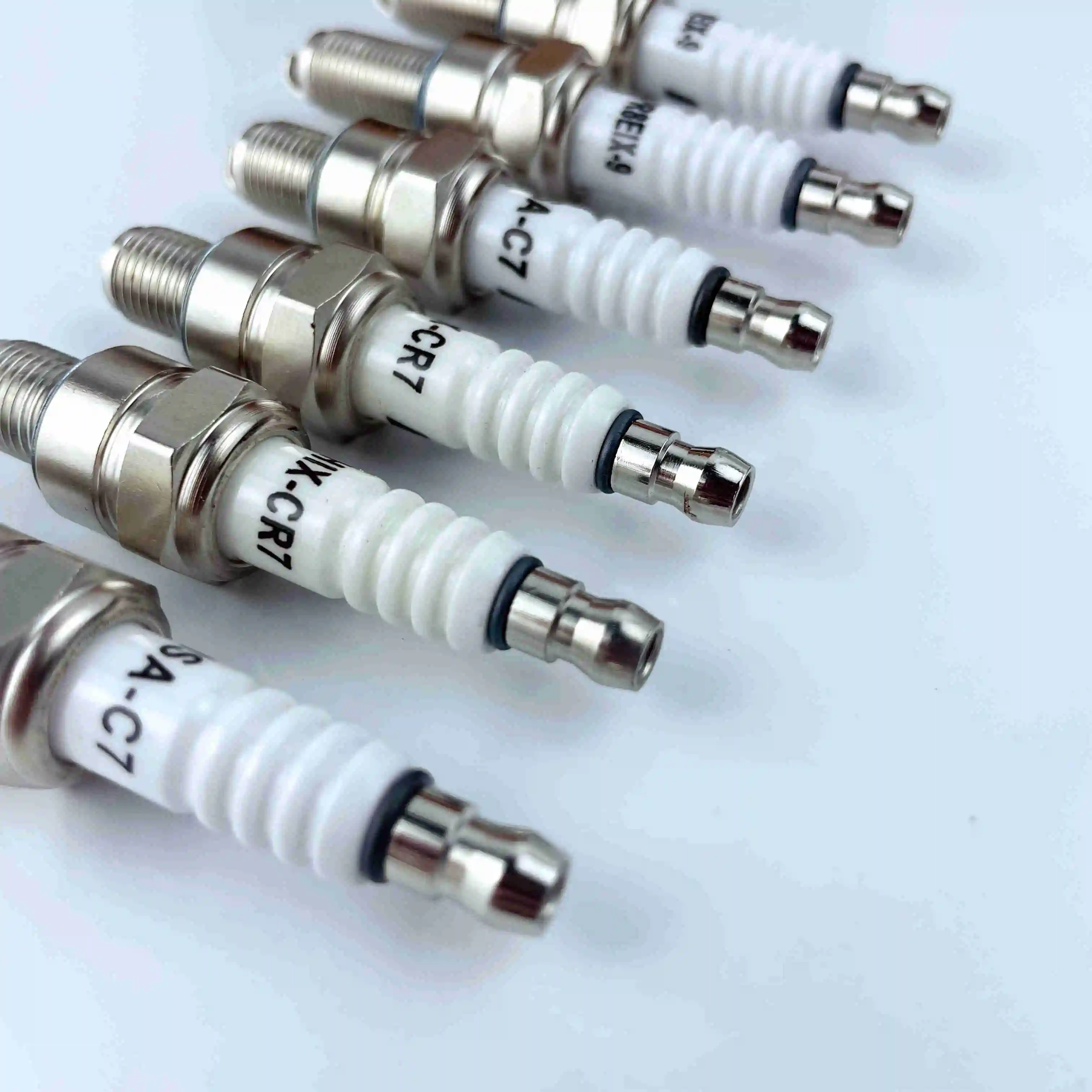 Quality motorcycle motor spark plug CPR8EIE-9 HSA-C7 HIX-CR7