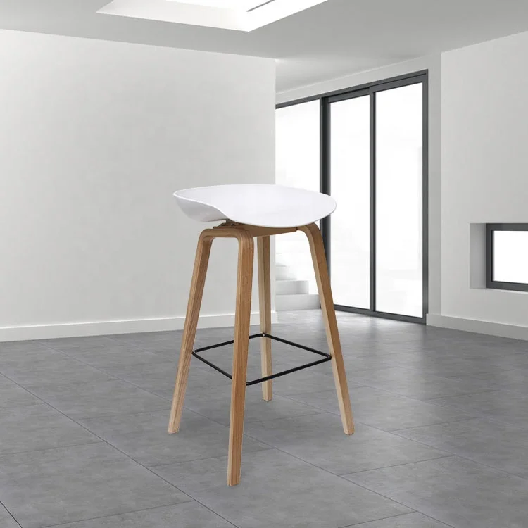 Breakfast contemporary bar stool high bar chairs plastic pp chair with wood legs for kitchen modern