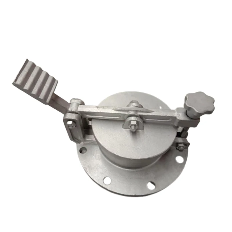 Foot Operated Gauge Hatches for Tank Truck