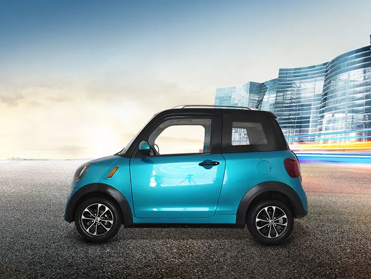 China Brand 2023  4 Seats Mini Electric Car QQ Ice Cream New Energy Mini Car For Adult