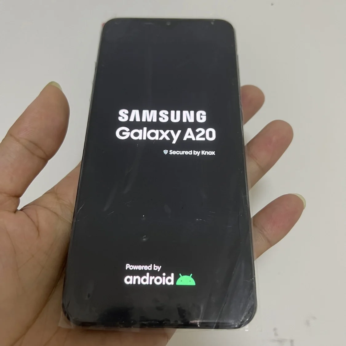 Low price wholesale used Original Android Mobile Phone 6.4 inch OLED Screen For Sam-sung Galaxy A20 3+32GB