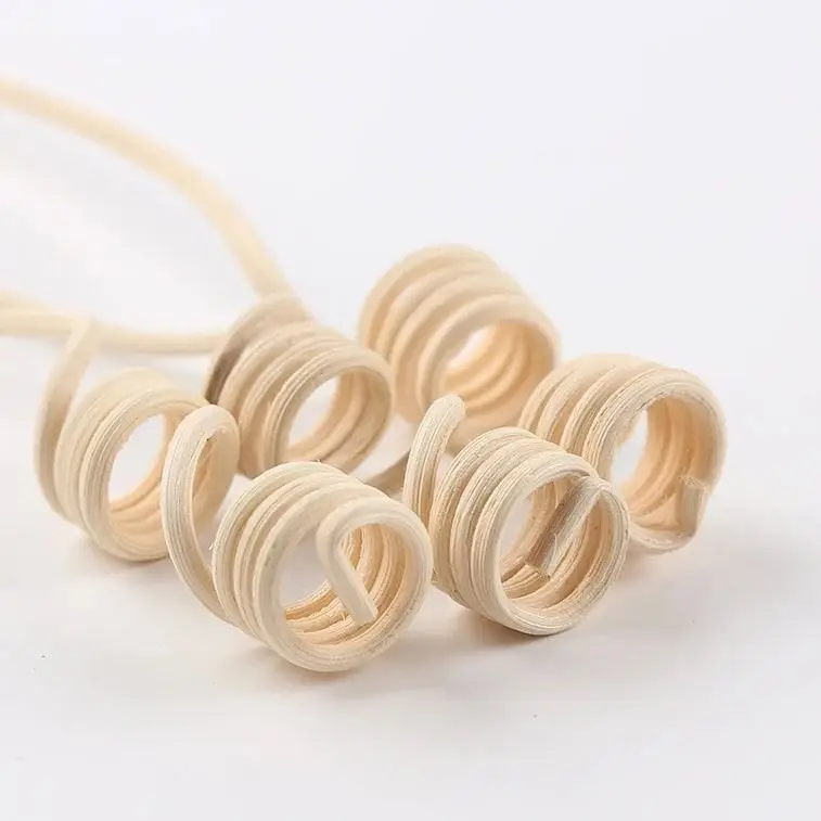 Base De Diffuseur Non Parfumee Faveur Du Roseaux A 2500 Ml Flacon 200Ml Batonnets   Glasshouse En Noix Coco Noire