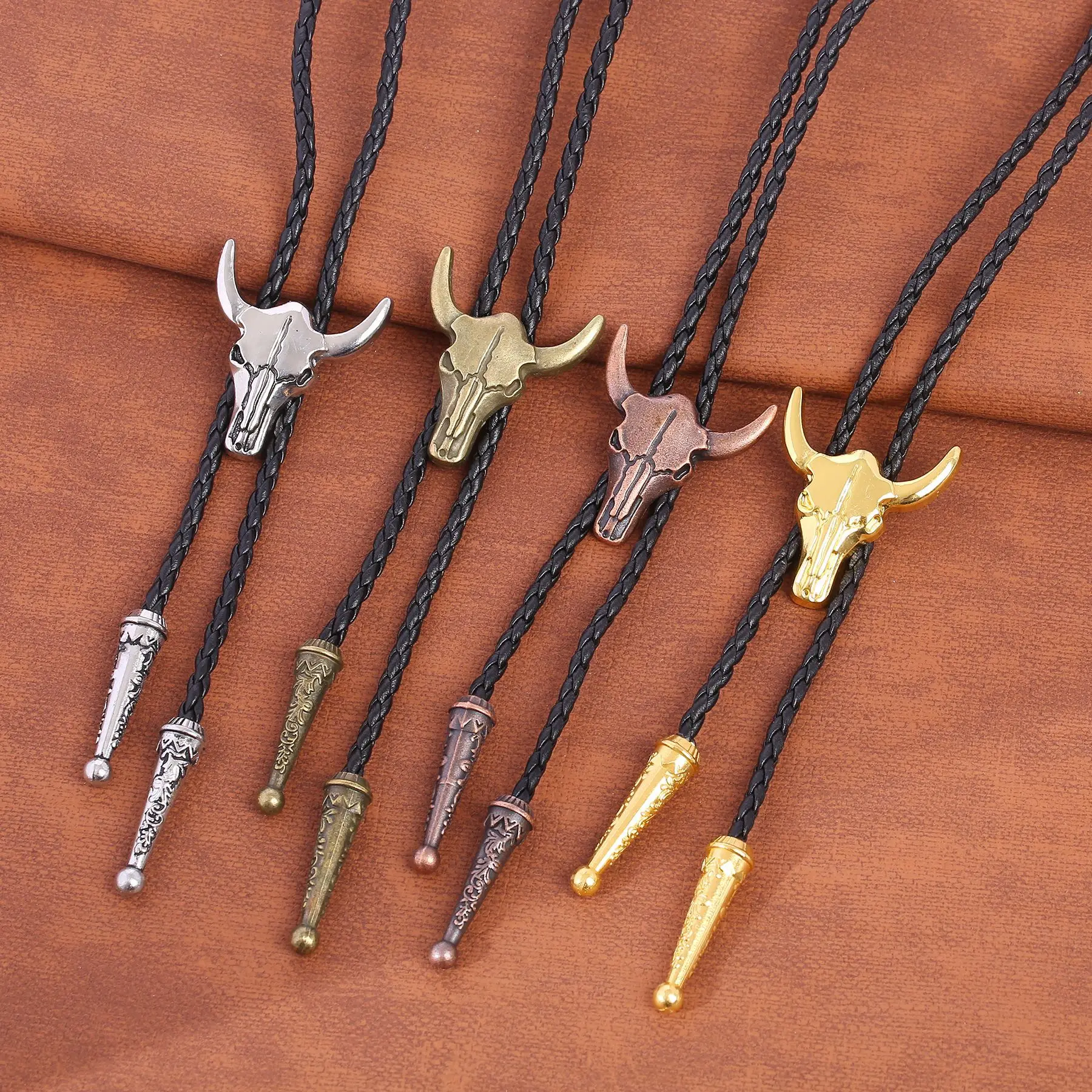Vintage Bolo Tie for Men Cow Leather Necklace  Collar Accessories neckline shirt accessories American western cowboy Poirot tie