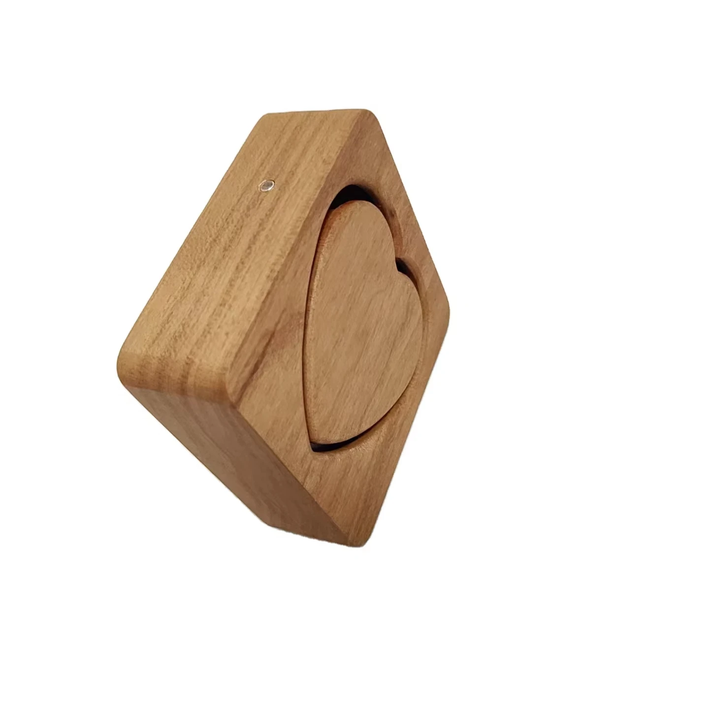 Custom Logo Heart Wood Ring Box Packaging Luxury Gift Ring Case Mini Boxing Ring Wedding Jewelry Display Storage Boxes