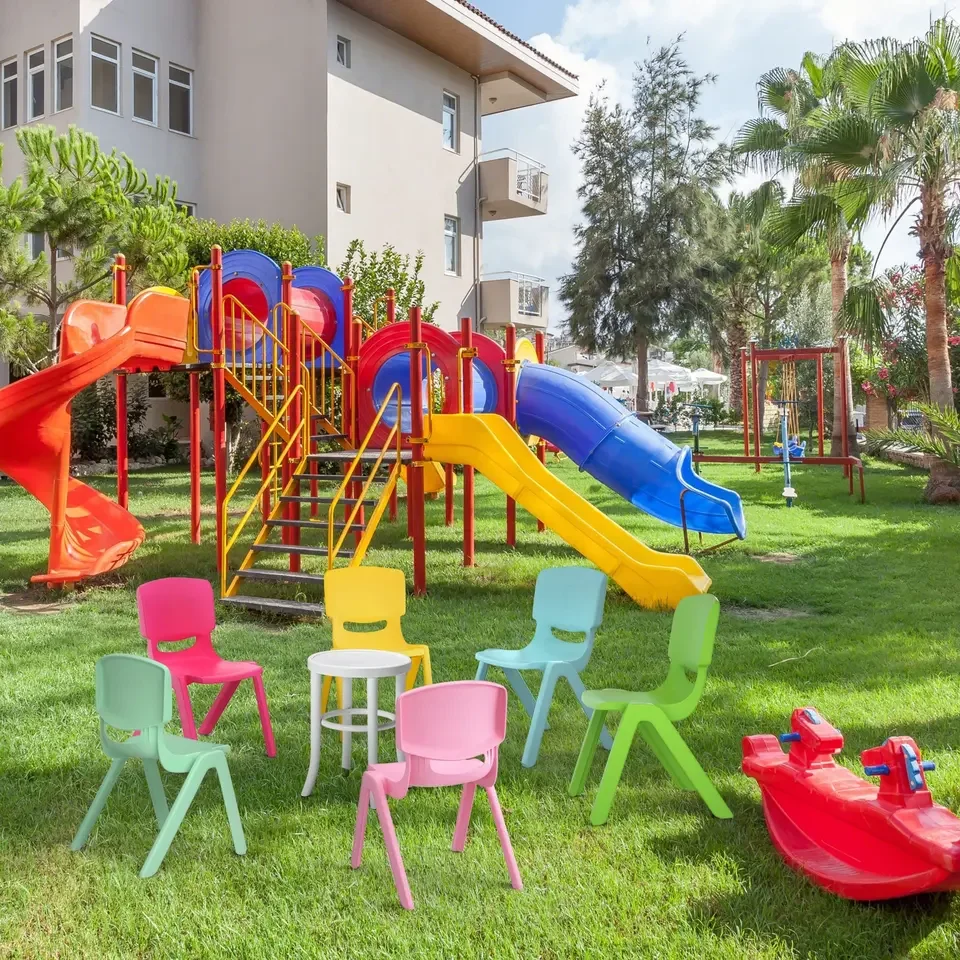 Plastic Colorful Table and Chair Children Furniture Sets Kindergarten Nursery School Classroom