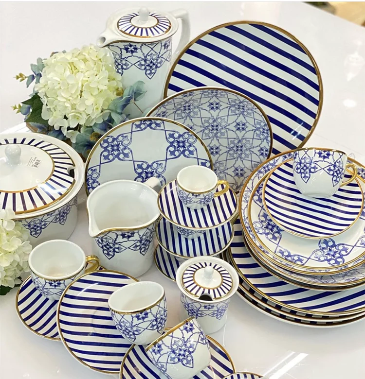 New products good quality minion decal printed royal porcelain dinner set with gold rim