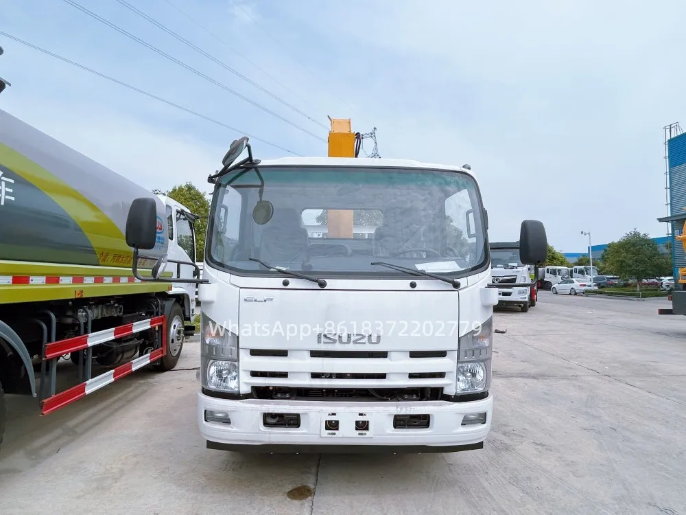 Hot sale Isuzu 700P 4x2 dropside manlifter cargo truck mounted crane 5t xcmg for export