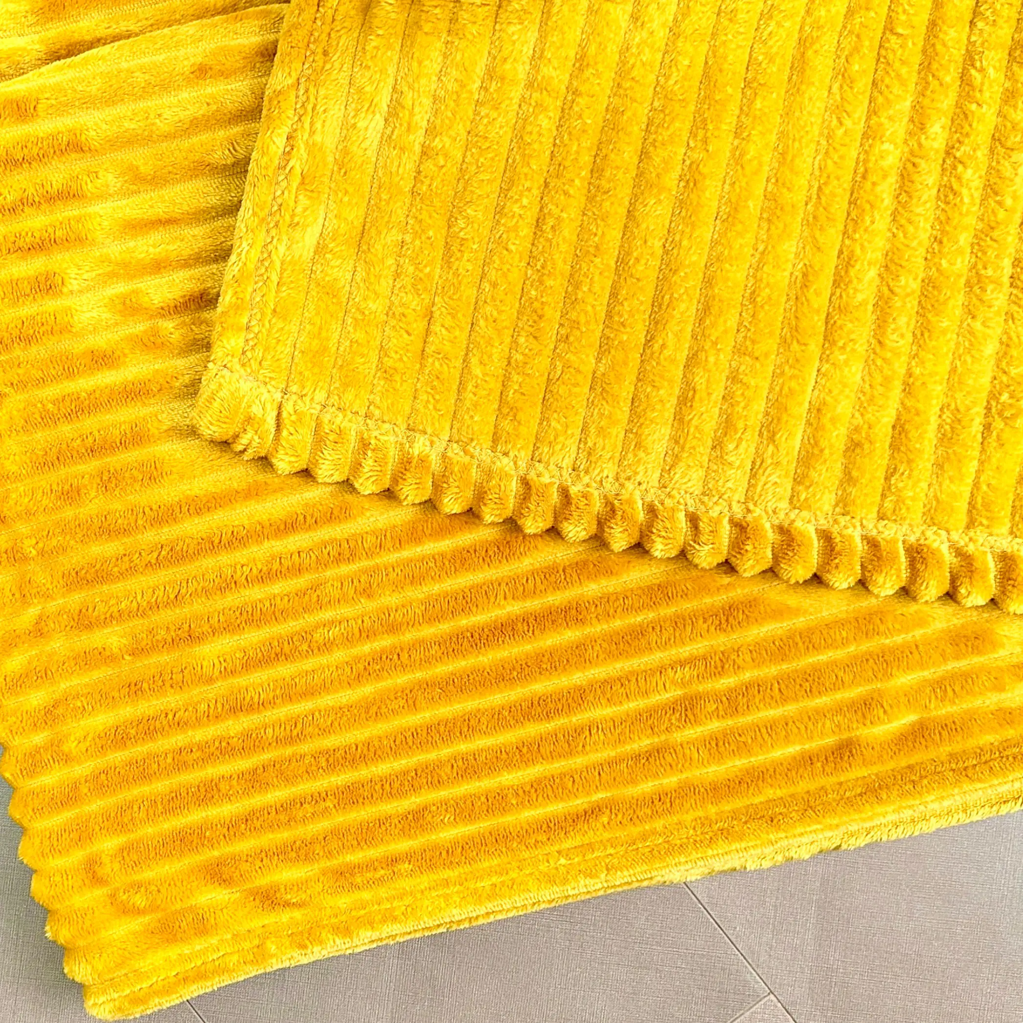 Wholesale Warm Winter King Size Custom Throw Coral Eco-Friendly Flannel Soft Winter Blankets