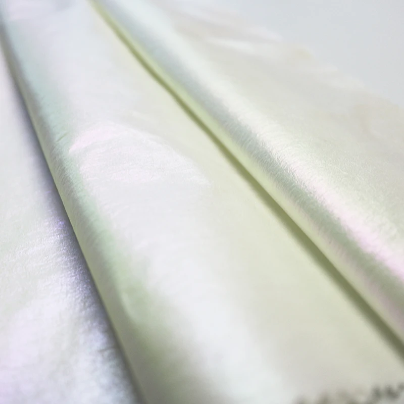 20D 100% Nylon Waterproof Ripstop Taffeta Quilted Lining Fabric for Down Jackets with Low Price