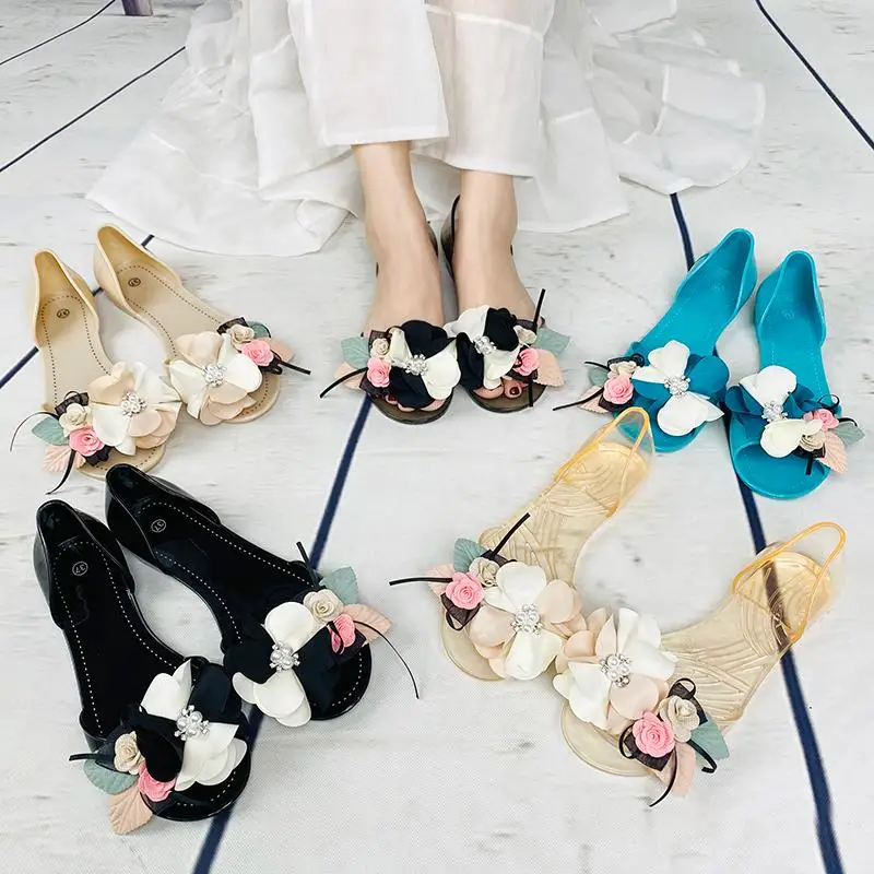 Clear PVC Colorful Shoes New Design Flat Fancy Female Beach Crystal Jelly Sandals