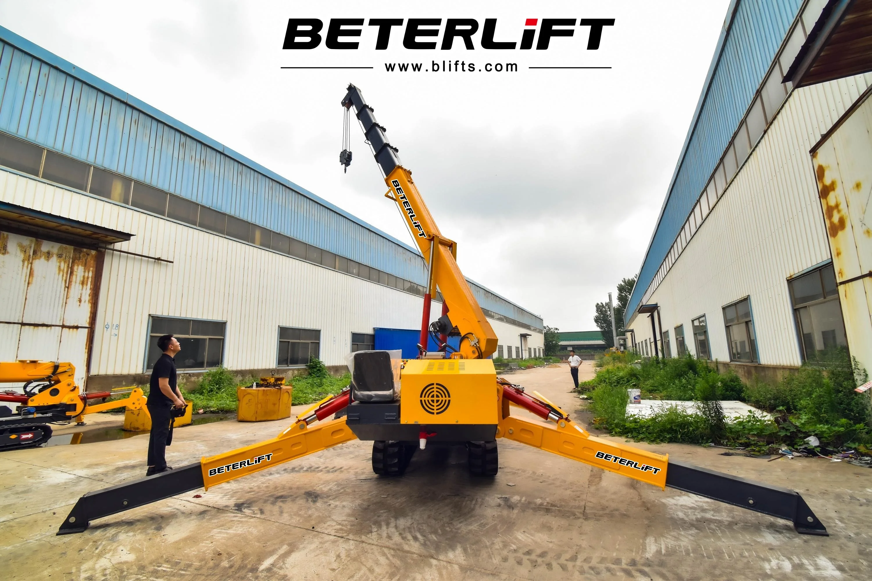 Portable Small Hydraulic Flying Jib Crane Space Crawler Folding Mini Spider Crane with Multiple Specification Work Platforms