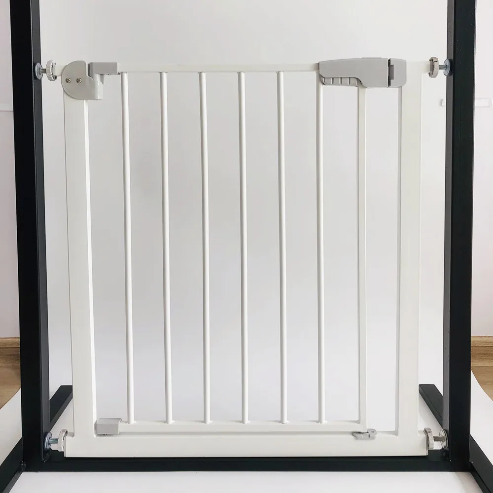Customized Easy Step Baby Safety Product Kit Safety Extension Gates Plastic Baby Products babay adjustable safety gate