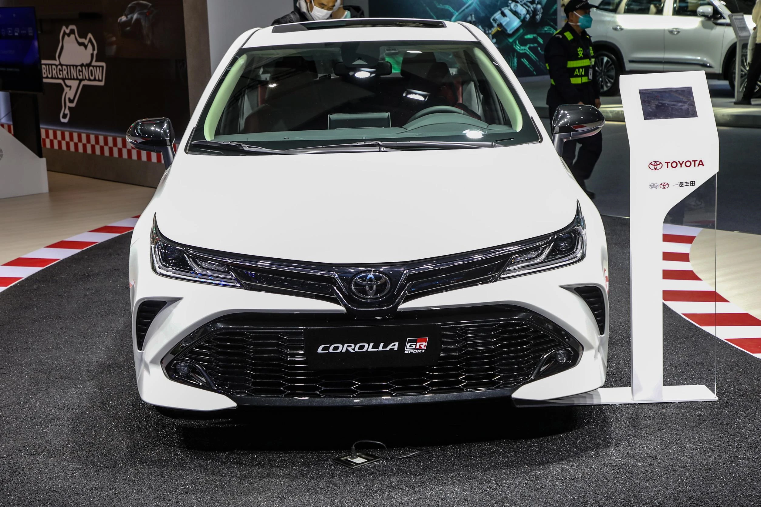 China hot selling Cheap faw toyota corolla new car 2023 gasoline toyota corolla hybrid 4 door 5 seats compact sedan