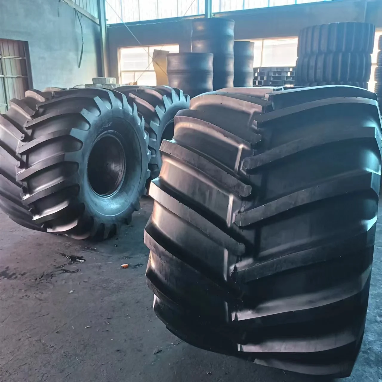 wide base tire  66*43-25  66X43.00-25 tractor tires monster truck tire wheels rims
