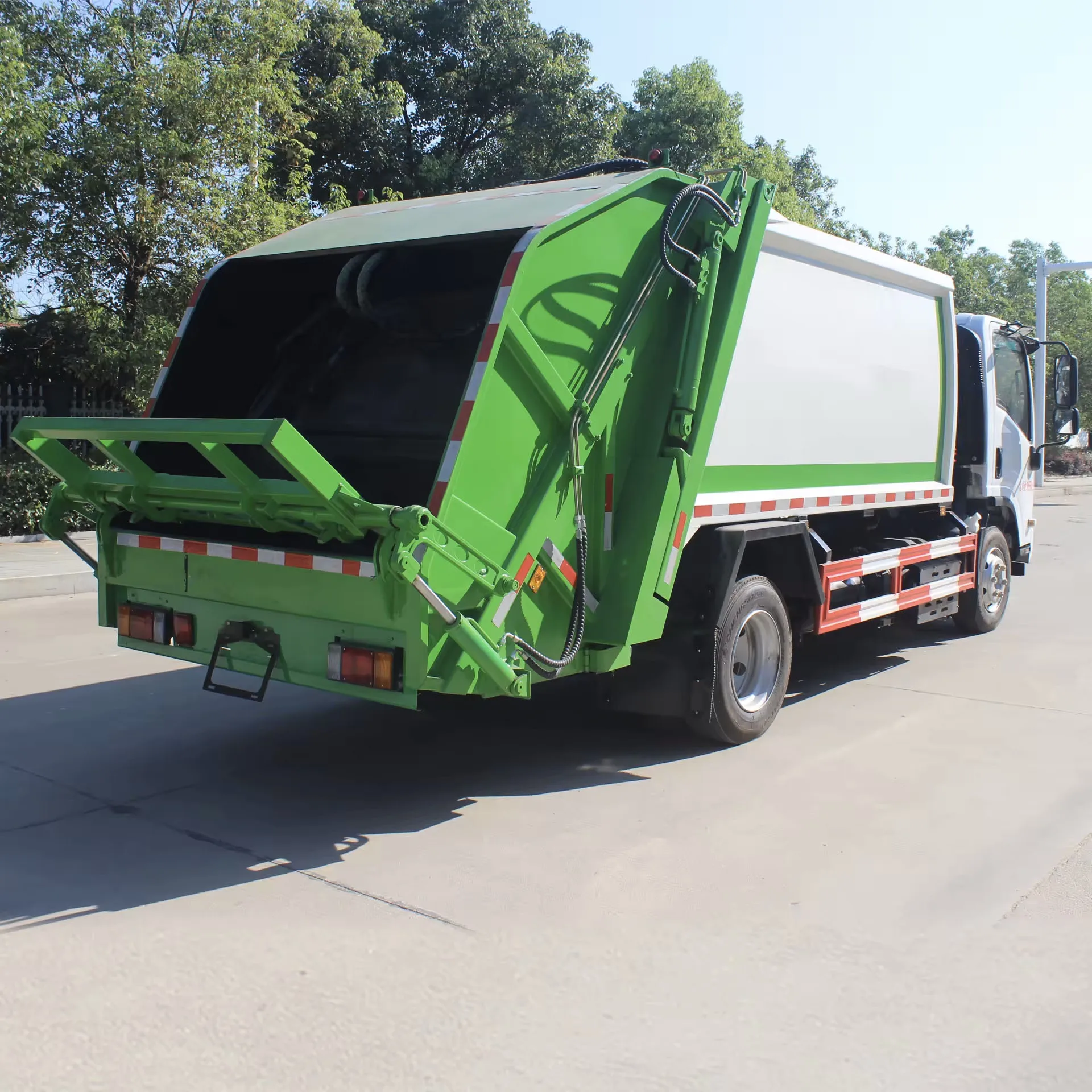 ISUZU муниципальный грузовик для вывоза мусора и сбора отходов