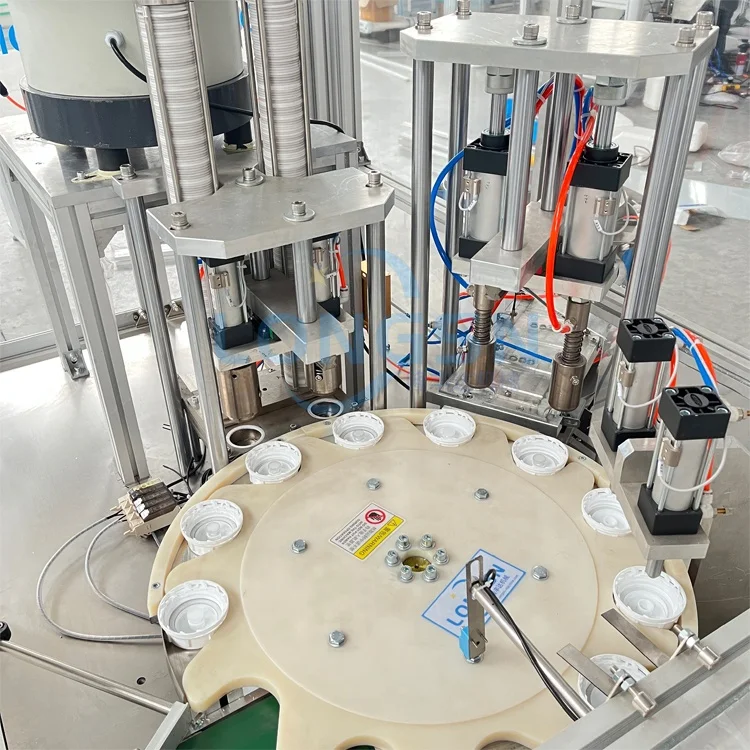 Customize fully automatic plastic jerrycan cover assembly plastic parts assemble foam seal ring inserting cap machine