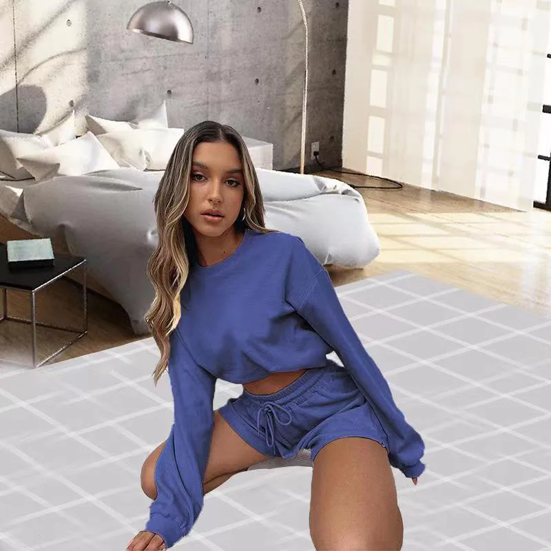 The best selling women solid color loose round neck shorts and long sleeve sweater set