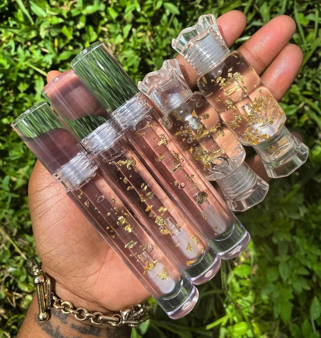 High Quality Custom Vegan Clear Plumping Lip Gloss Private Label Base Glitter Flower Fruit Lipgloss Liquid Lipstick