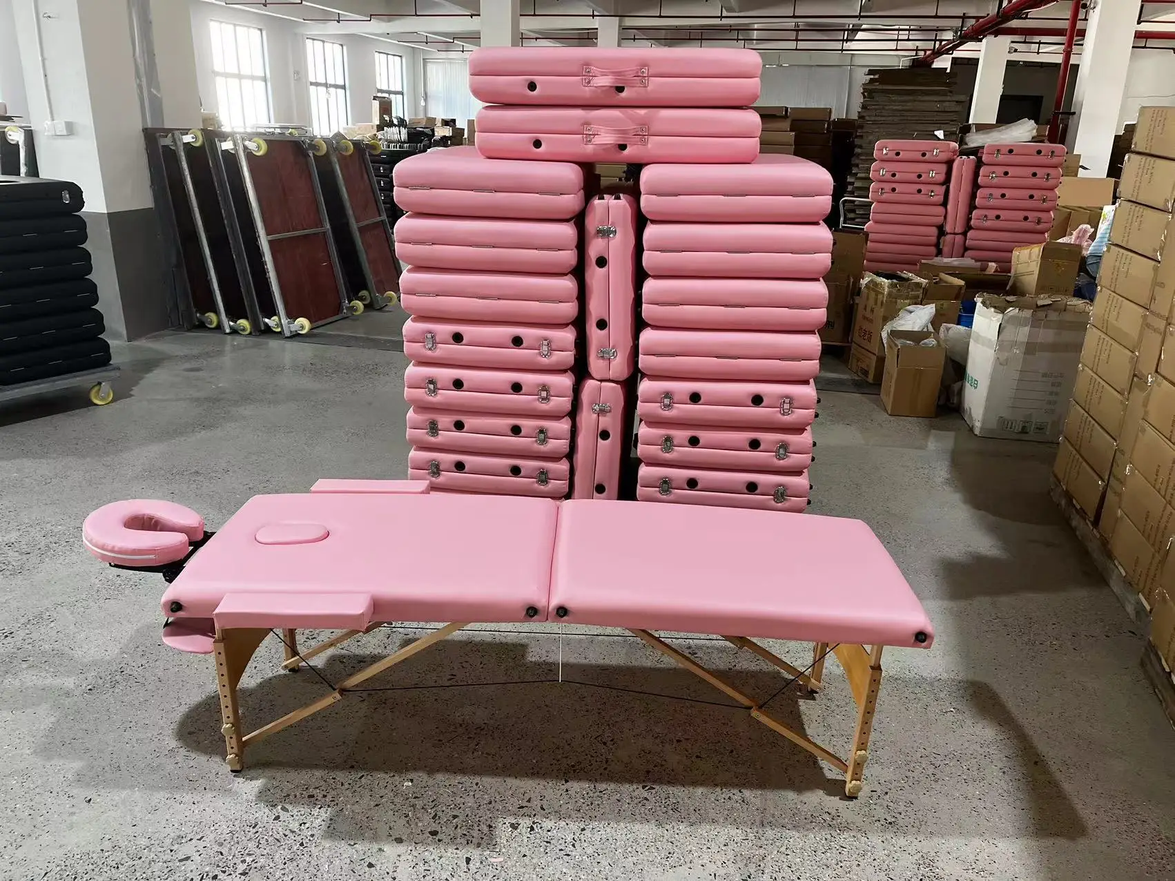 High Quality Portable Foldable Wooden Two-Fold Massage Table Direct Manufacturer Sale Living Room Bedroom Hotel Facial Leather