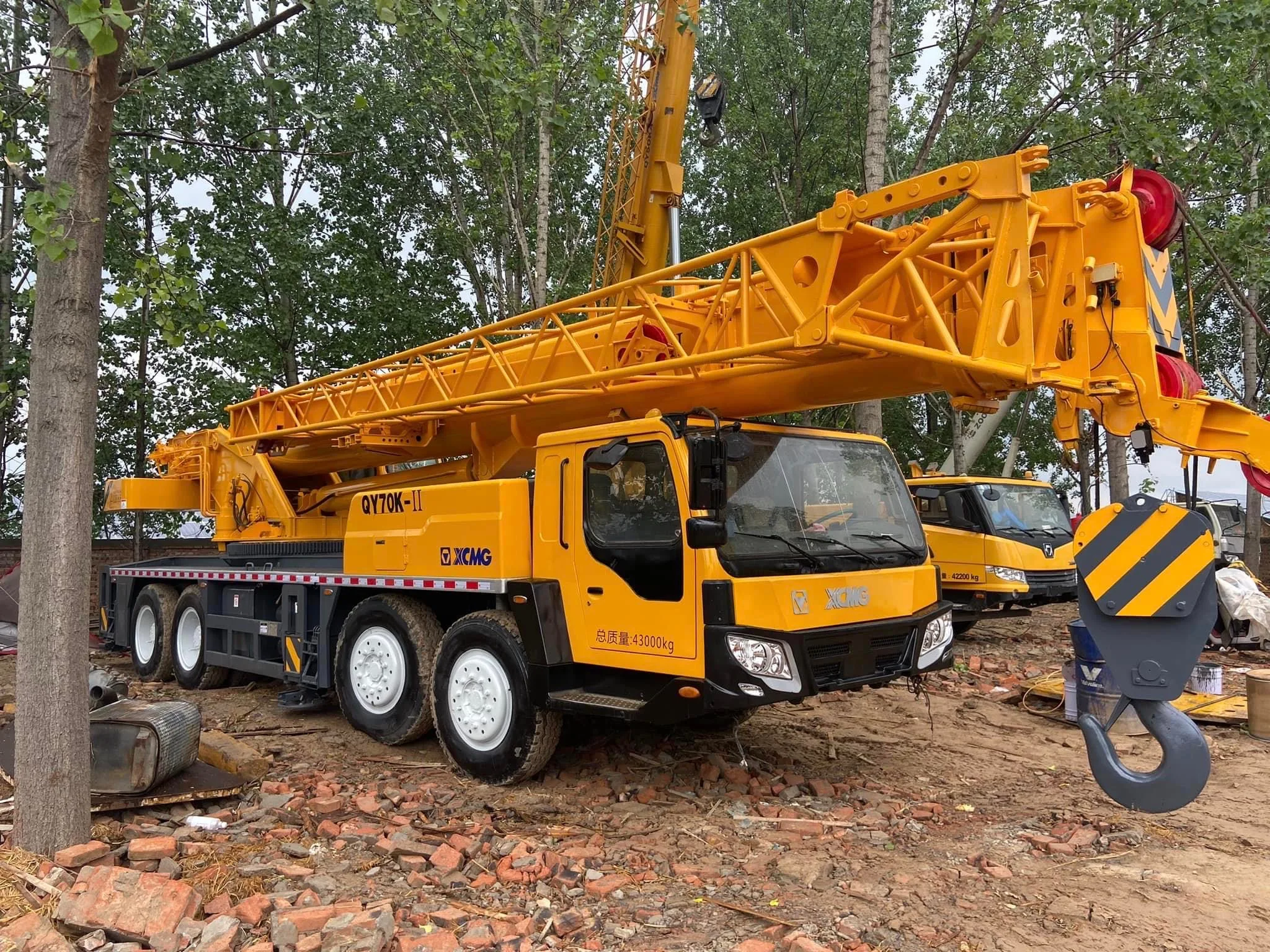 XCM-G used 130 ton mobile truck crane made in China for sale