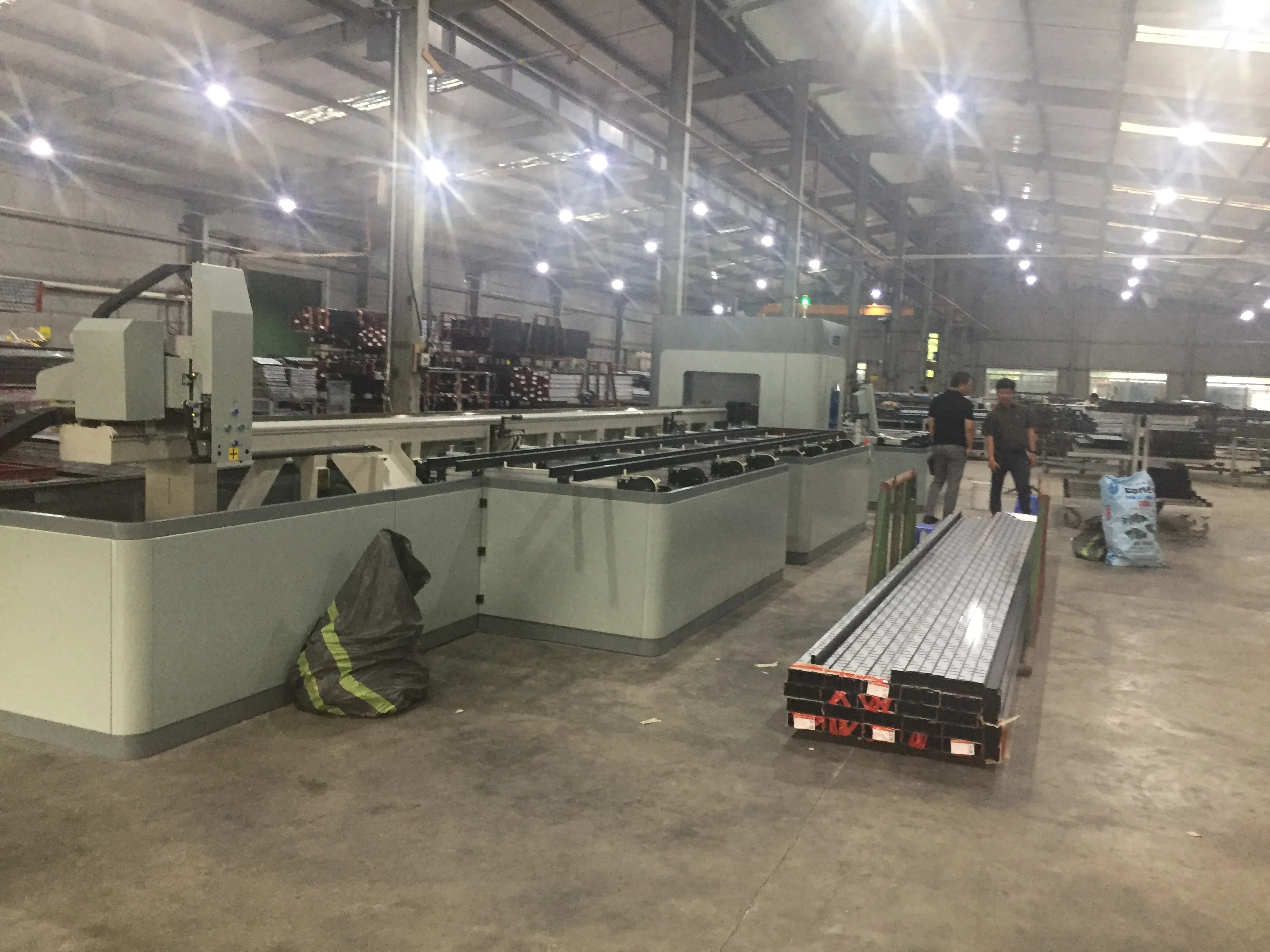 Детали высококачественного обрабатывающего центра алюминиевого профиля Tianchen