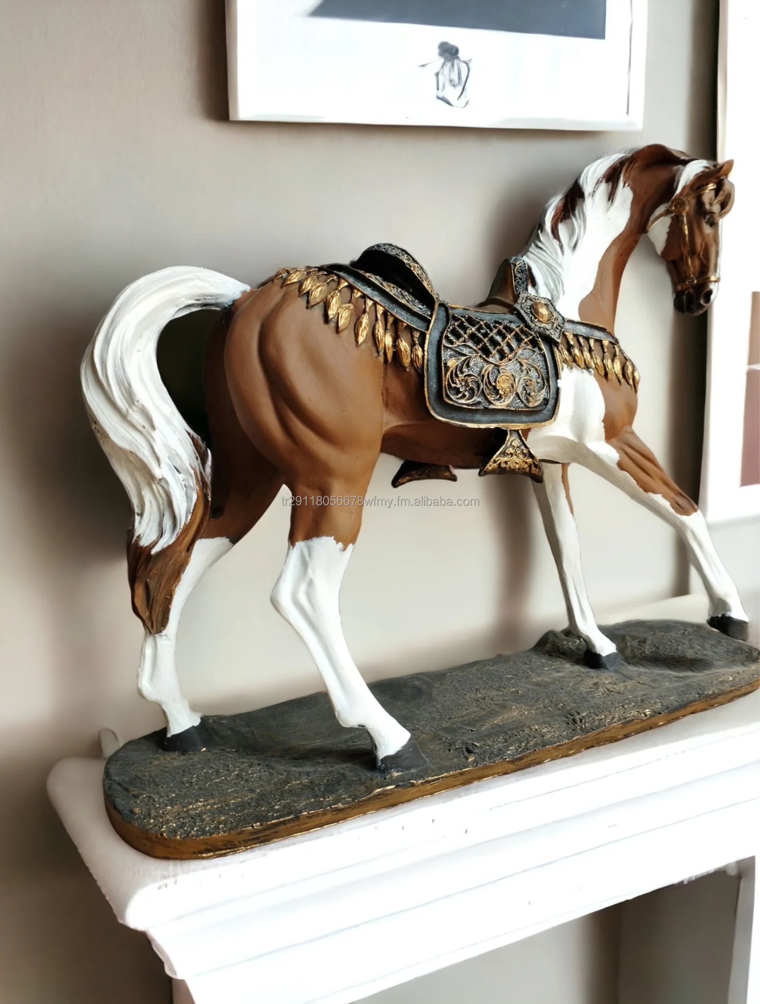 Horse Statue Resin Sculpture Aesthetic Home Office Decor , Modern Luxury Home Decoration
