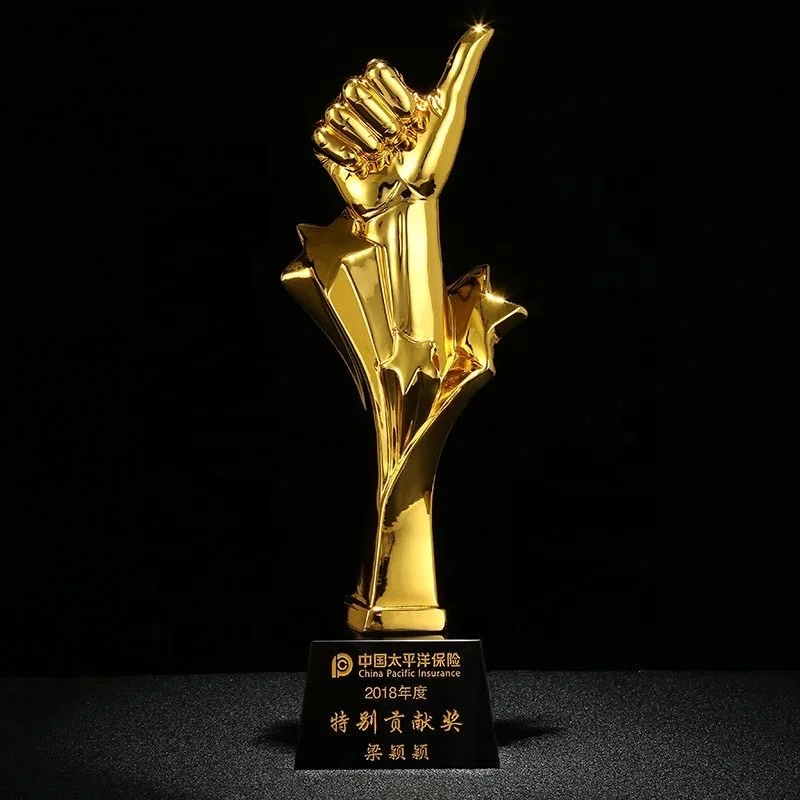 New creative trophy resin  trophy custom sports competition prize trophy